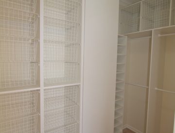 Wire shelving 25