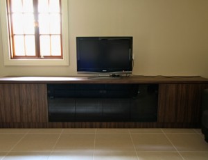 Media unit