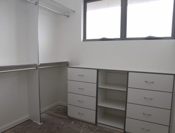 Walk-in Wardrobe