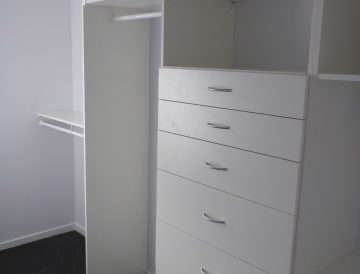 Walk-in Wardrobe